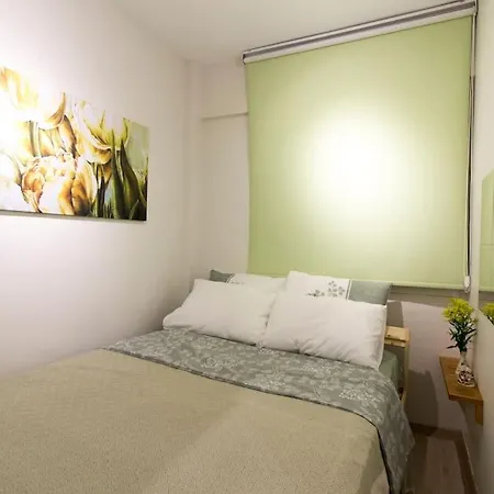 Apartment Fully Renovated 2br Flat In Prime Location At Moda Istanbul